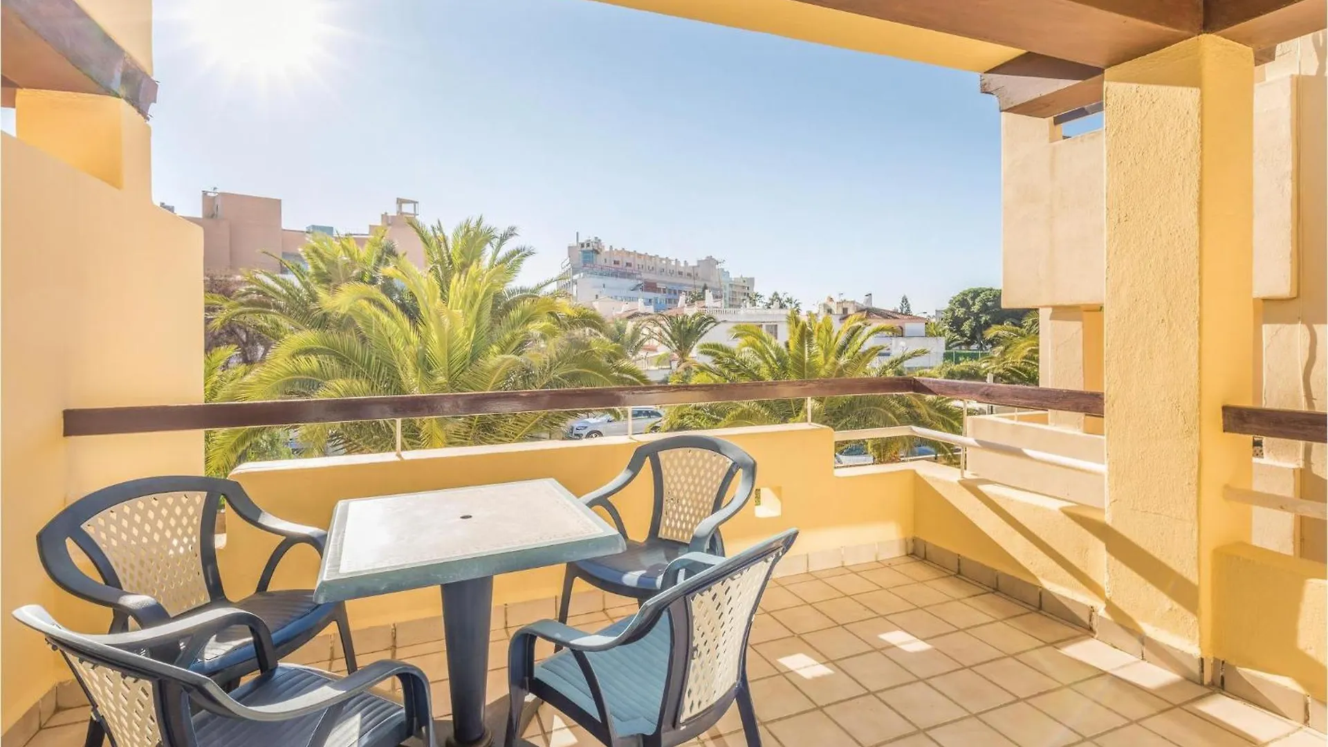 Lovely Apartment In Roquetas De Mar