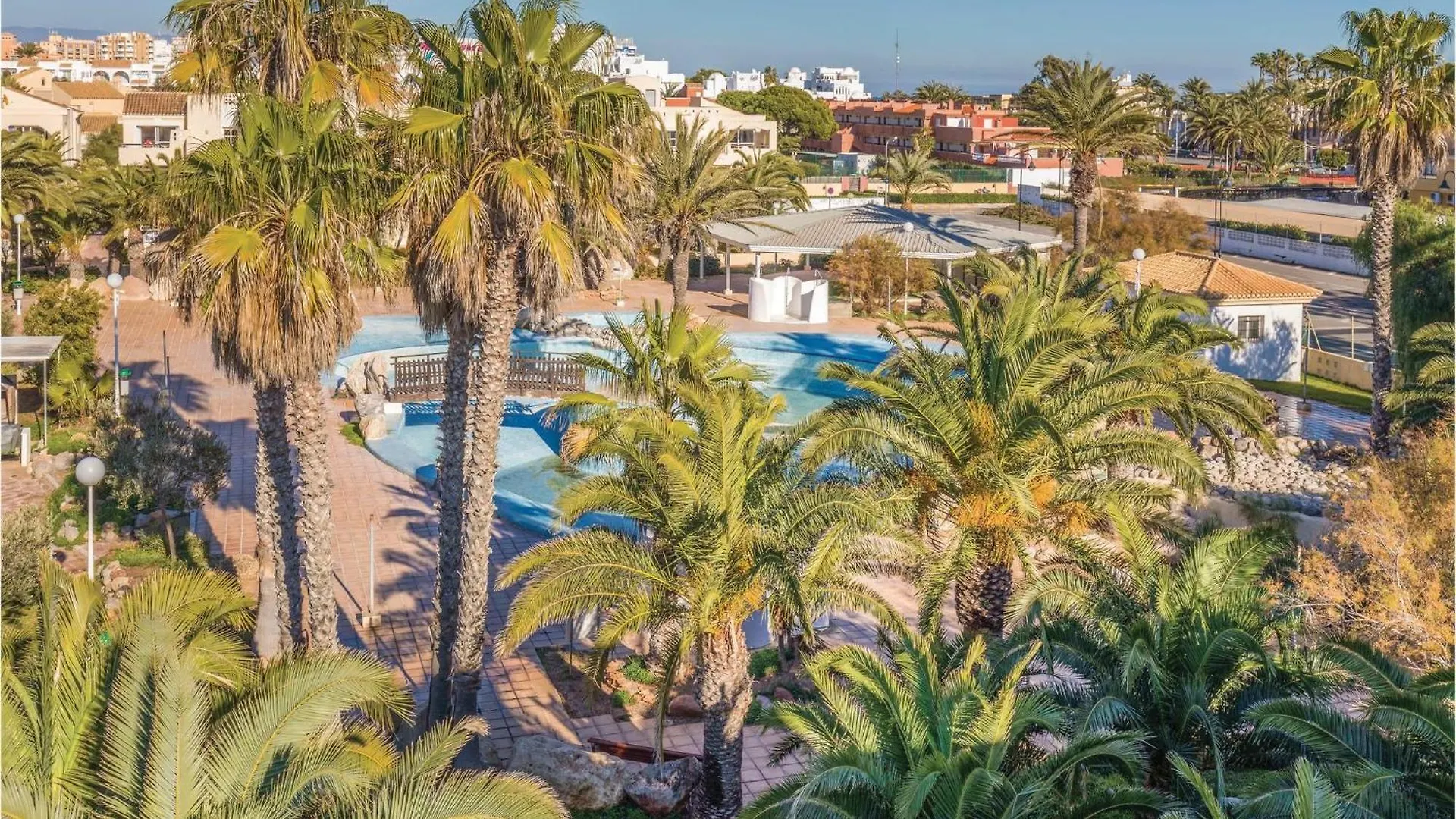 Lovely Apartment In Roquetas De Mar